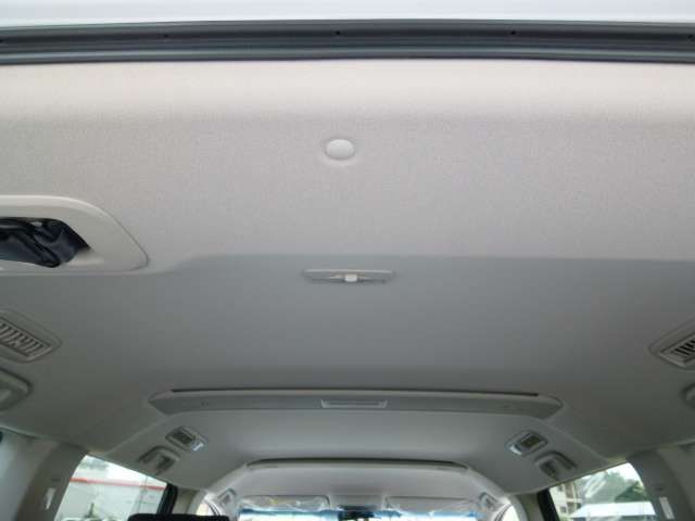 MITSUBISHI DELICA D:5 4WD 2025