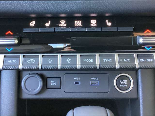 MITSUBISHI TRITON 2025