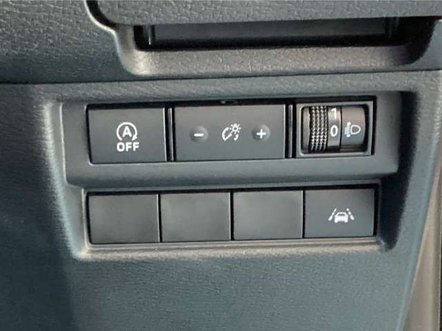 MITSUBISHI TRITON 2025