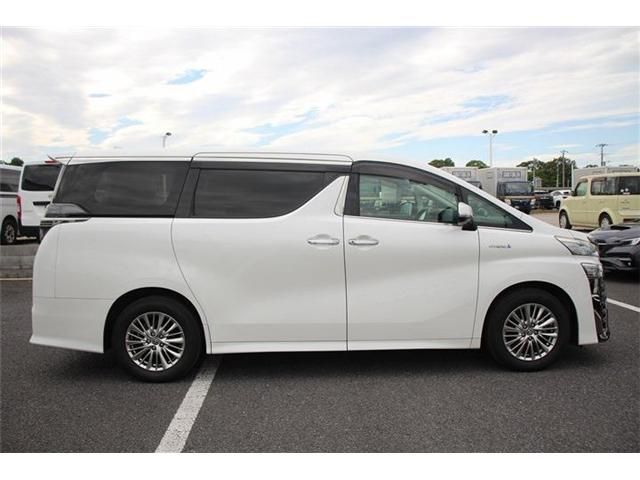 TOYOTA VELLFIRE  HYBRID 4WD 2020