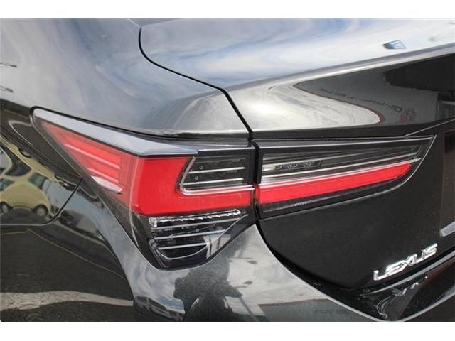 TOYOTA LEXUS RC300 2018