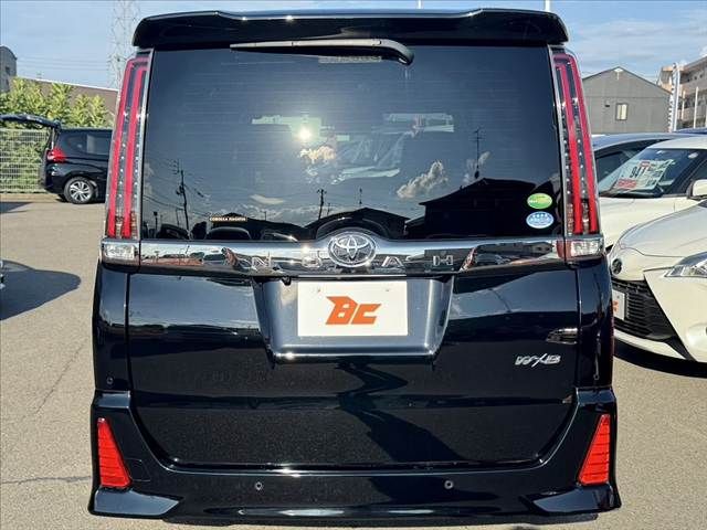 TOYOTA NOAH 2019