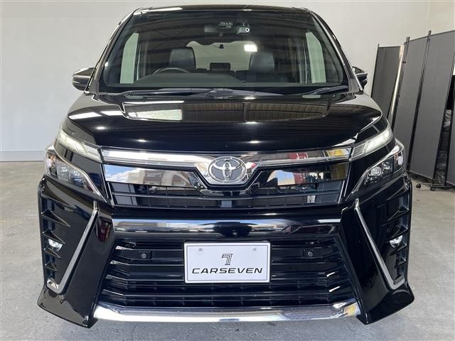 TOYOTA VOXY 4WD 2020