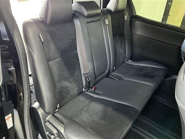 TOYOTA VOXY 4WD 2020