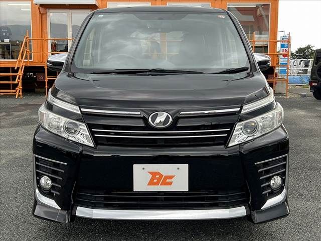 TOYOTA VOXY 2015