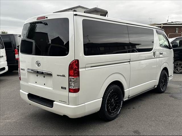TOYOTA HIACE van 4WD 2019