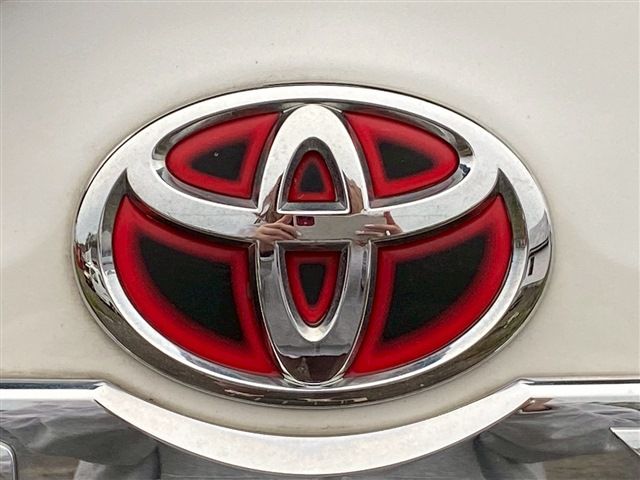 TOYOTA VOXY 4WD 2012