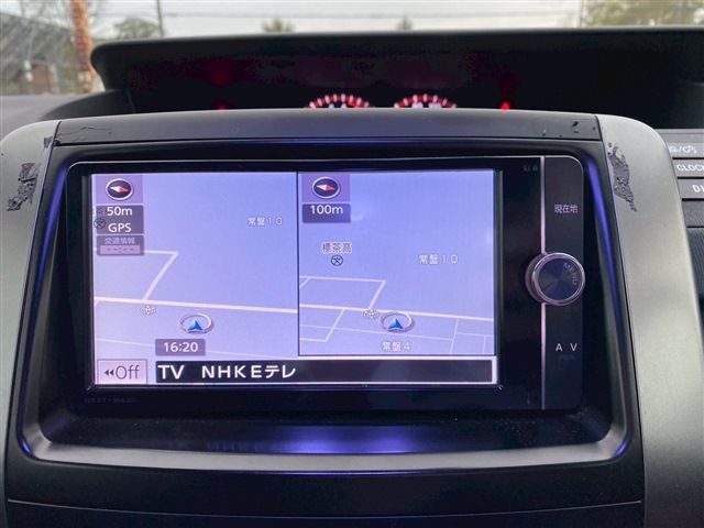 TOYOTA VOXY 4WD 2012