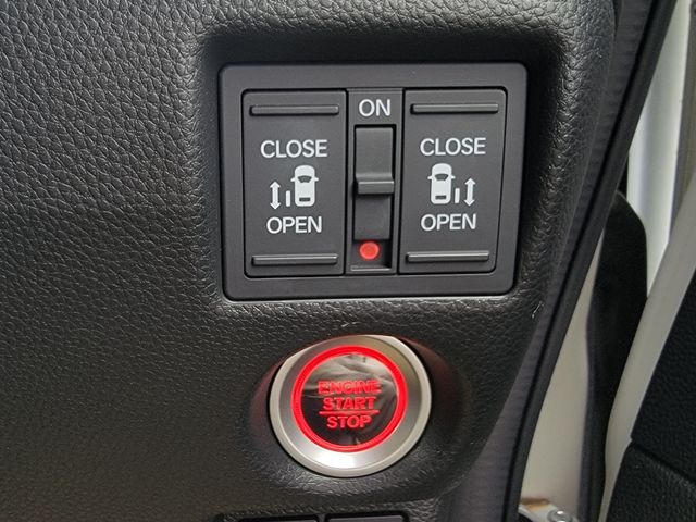 HONDA N BOX CUSTOM 2017