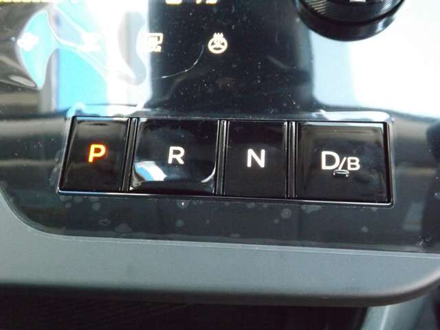 NISSAN SERENA  WG 4WD 2025