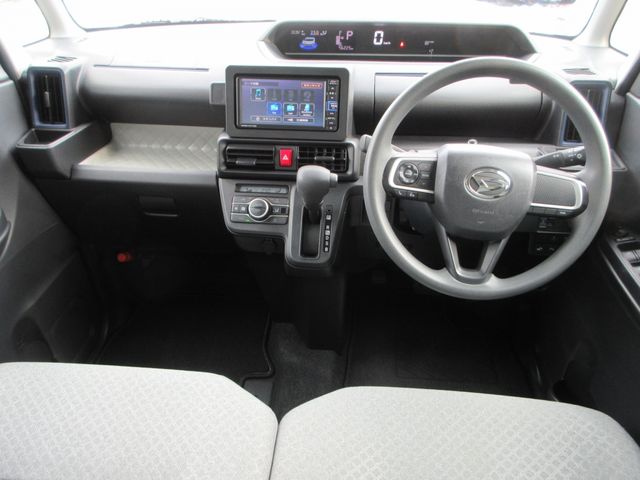 DAIHATSU TANTO 4WD 2021