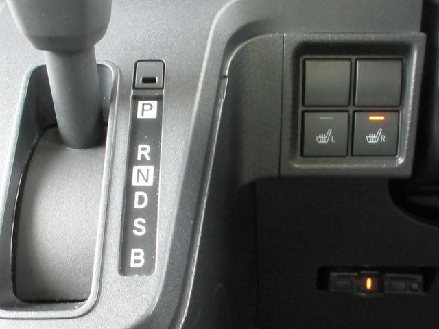 DAIHATSU TANTO 4WD 2021