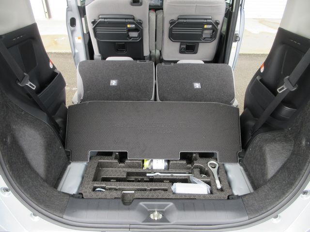 DAIHATSU TANTO 4WD 2021