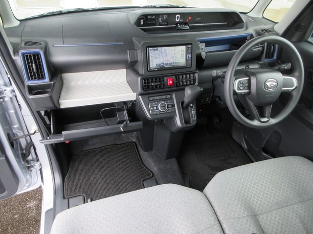 DAIHATSU TANTO 4WD 2021