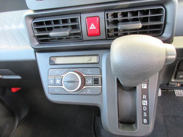 DAIHATSU TANTO 4WD 2021