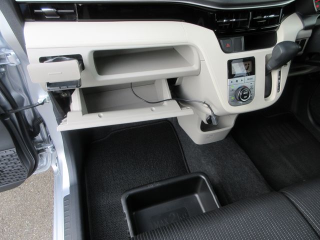 DAIHATSU MOVE 4WD 2021