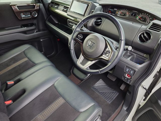 HONDA N BOX CUSTOM 2020