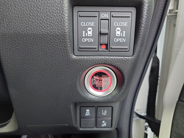 HONDA N BOX CUSTOM 2020