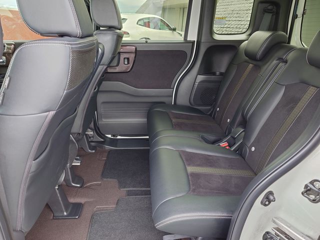 HONDA N BOX CUSTOM 2020