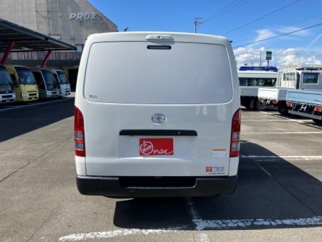 TOYOTA HIACE van 2WD 2023