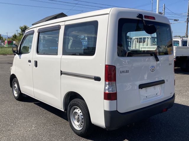 TOYOTA LITEACE van 4WD 2015