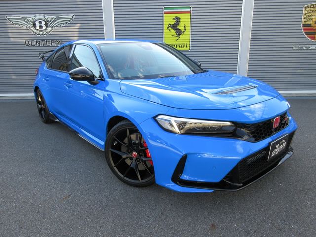 HONDA CIVIC hatchback 2025