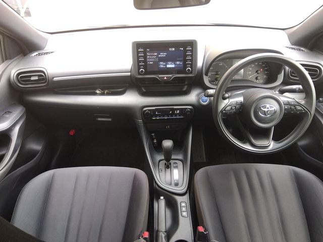 TOYOTA YARIS HYBRID 2021