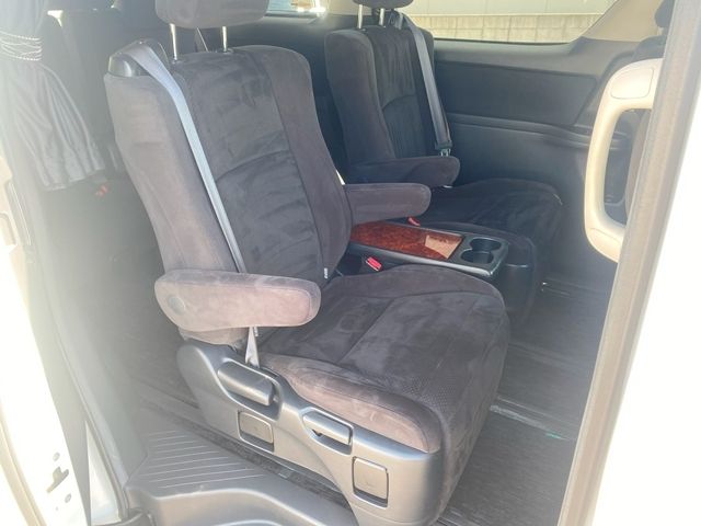 TOYOTA VELLFIRE 2009