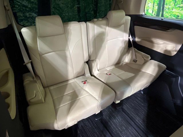 TOYOTA ALPHARD hybrid 4WD 2015