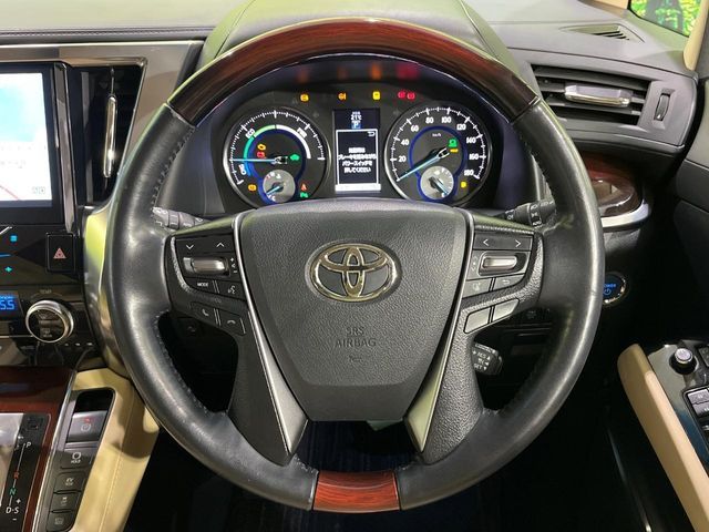 TOYOTA ALPHARD hybrid 4WD 2015