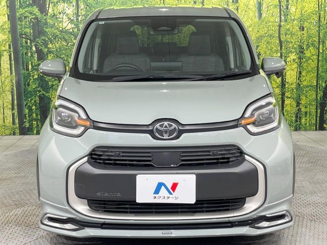 TOYOTA SIENTA HYBRID 2022