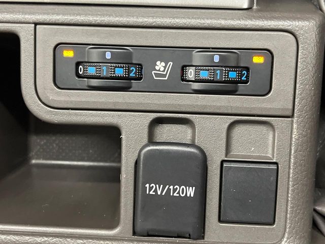 TOYOTA LANDCRUISER PRADO 2023