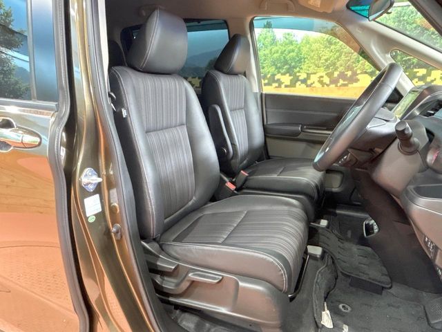 HONDA FREED HYBRID 2016