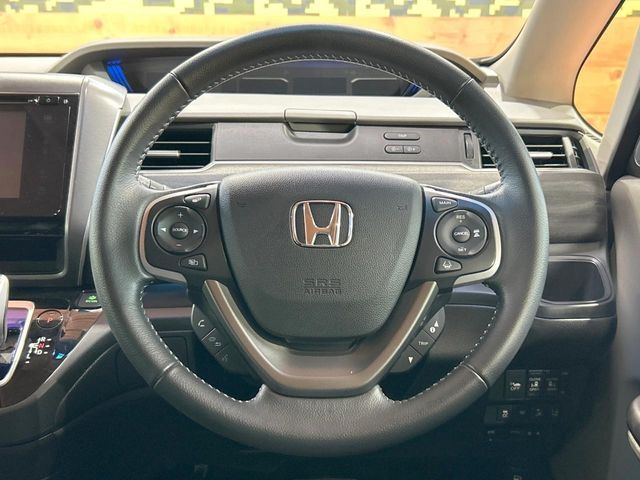 HONDA FREED HYBRID 2016