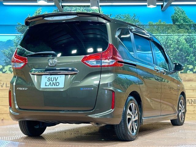 HONDA FREED HYBRID 2016