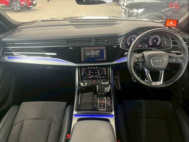 AUDI AUDI Q8 2019