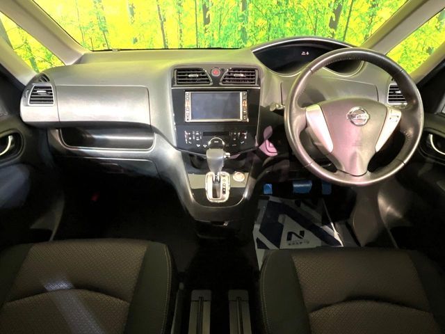 NISSAN SERENA  WG 2011