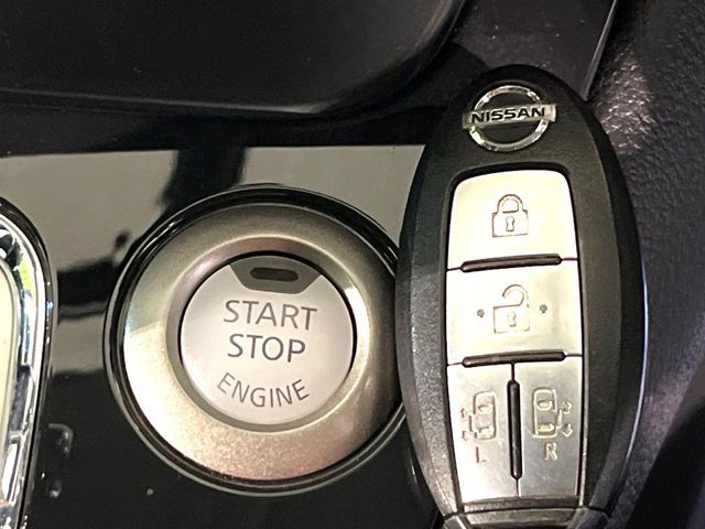 NISSAN SERENA  WG 2011