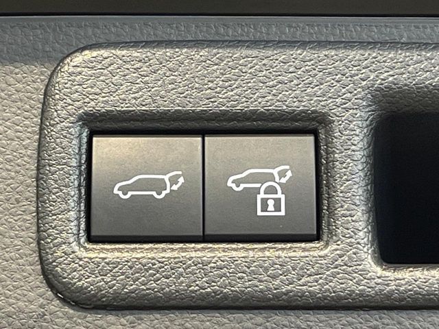 TOYOTA HARRIER 2WD 2021