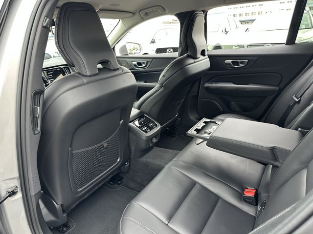 VOLVO VOLVO V60 CROSS COUNTRY 2024