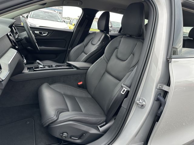 VOLVO VOLVO V60 CROSS COUNTRY 2024