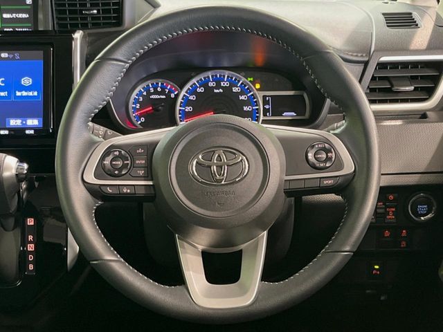 TOYOTA ROOMY 2020