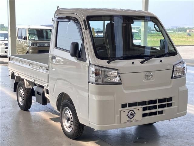 DAIHATSU HIJET truck 4WD 2025