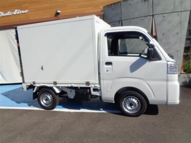 DAIHATSU HIJET truck 2025