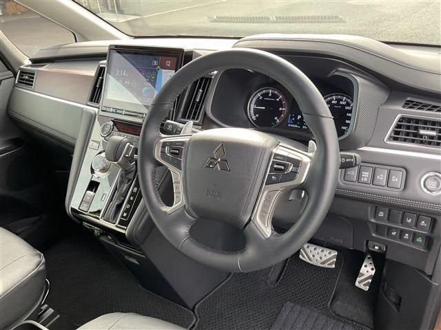 MITSUBISHI DELICA D:5 4WD 2024