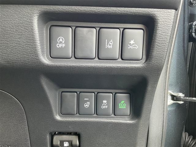 MITSUBISHI DELICA D:5 4WD 2024