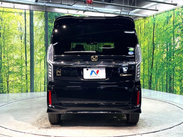 HONDA N BOX CUSTOM 2018