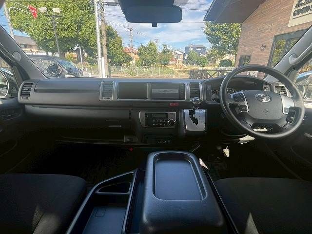 TOYOTA HIACE van 2WD 2019