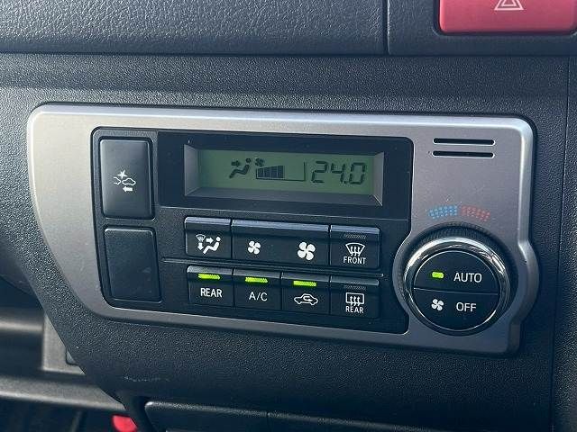 TOYOTA HIACE van 2WD 2019