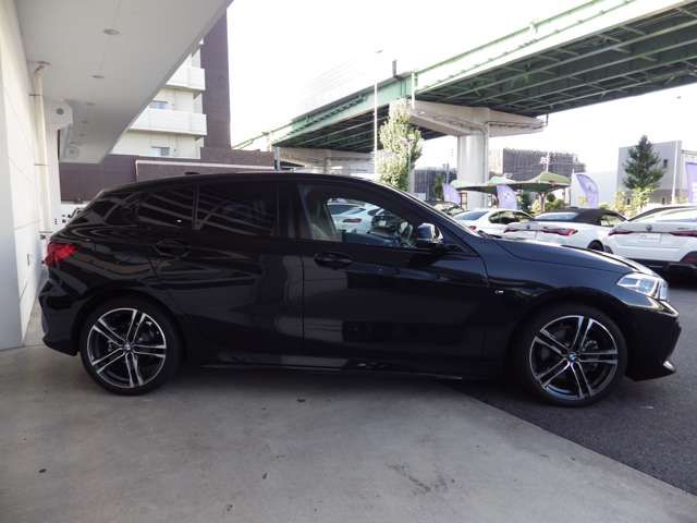 BMW BMW 1series 2021